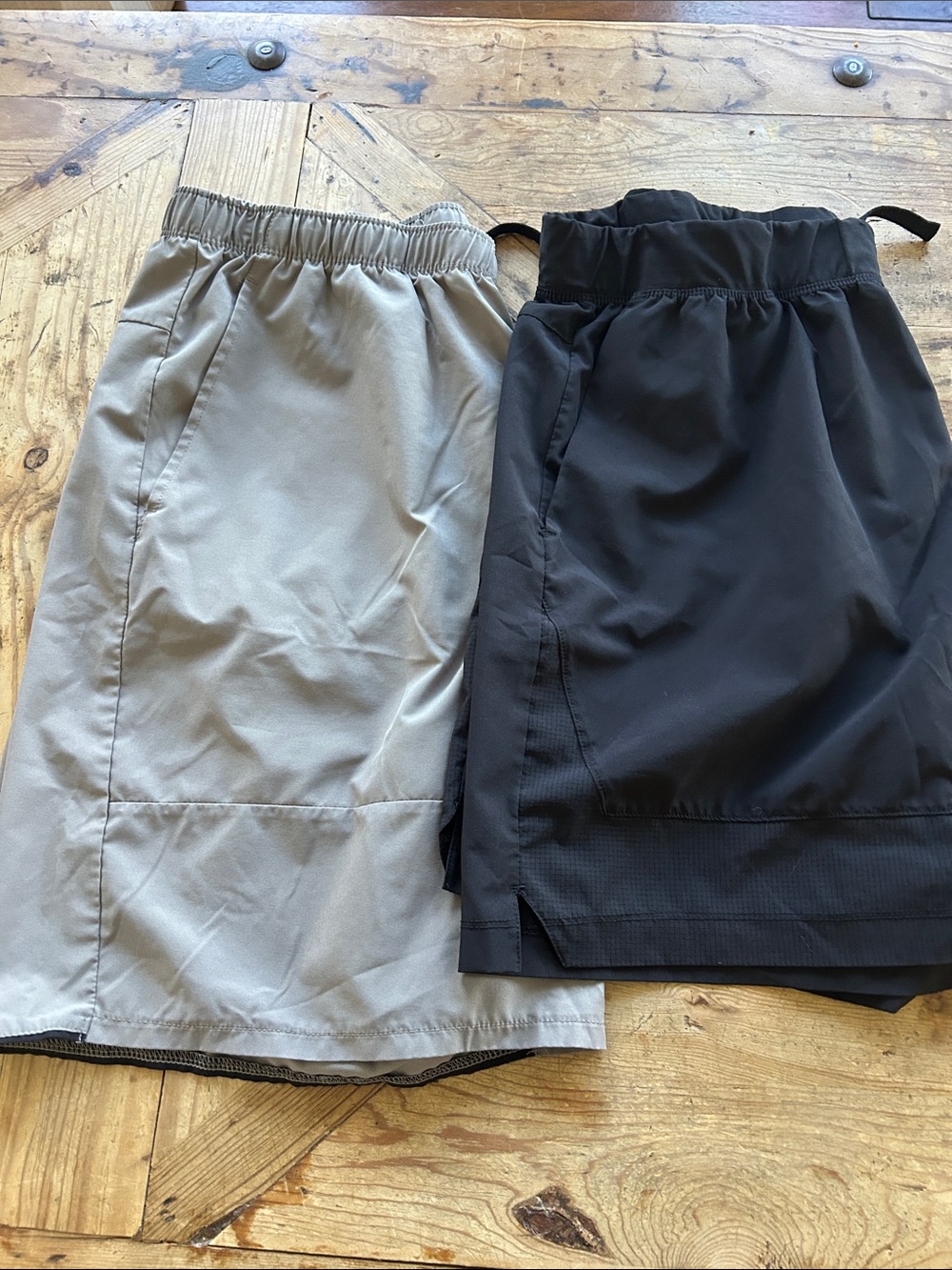 Men's set of 2 Asics XL Elastic-Waist Athletic Shorts - Black and Light Gray